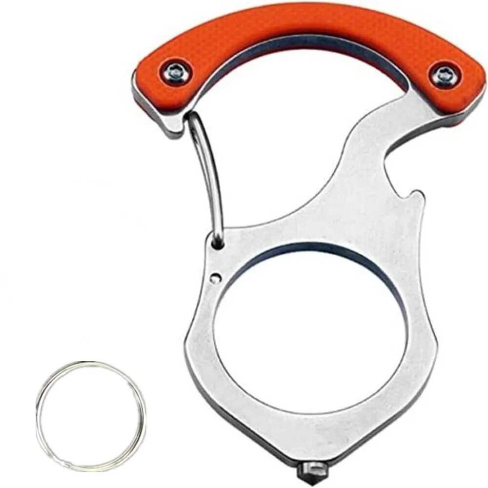 Nøgleholder i stål med orange greb og karabinhage set forfra på hvid baggrund, med en løs splitring nederst til venstre. 5