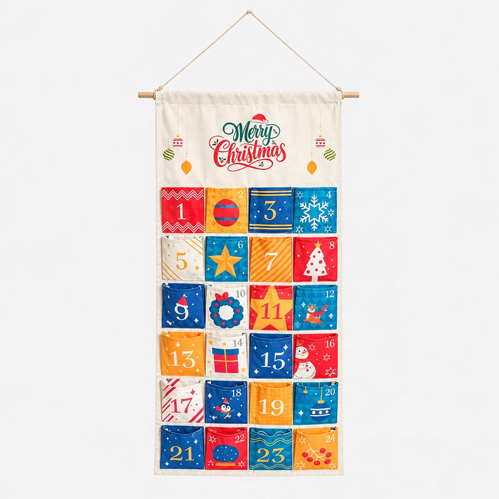 Adventskalender med 24 farvestrålende lommer i rød, gul og blå med tal og julemotiver, hængt op i snor på træstang. 2