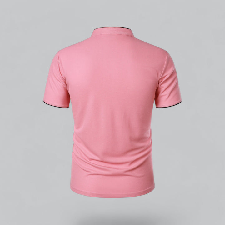 LyserĂ¸d poloshirt set bagfra med ståkrave og sort kant pĂĽ ĂŚrmerne 22