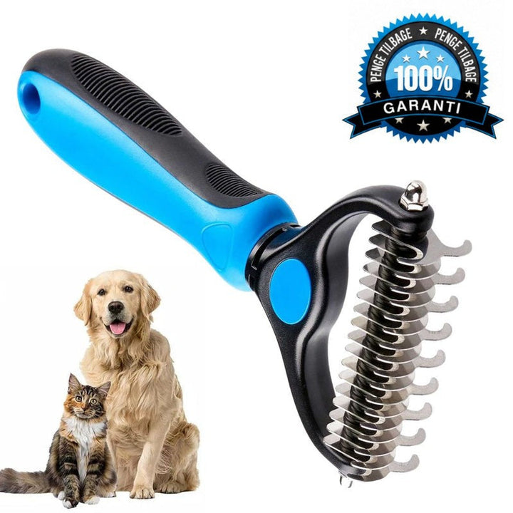 Blå og sort rive set fra siden med tandsiden mod højre, ved siden af en golden retriever og en kat. 4