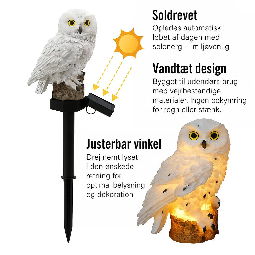 Hvid ugle på spyd med vippeligt solcellepanel, ved siden af en tændt ugle, der viser lysets retning og vejrbestandigt design. 3