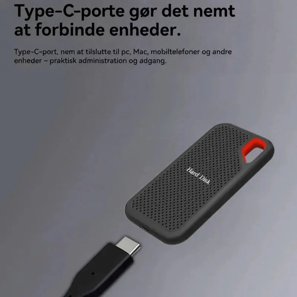 SSD med orange hul ved siden af et Type-C-stik, der skal sættes i 3