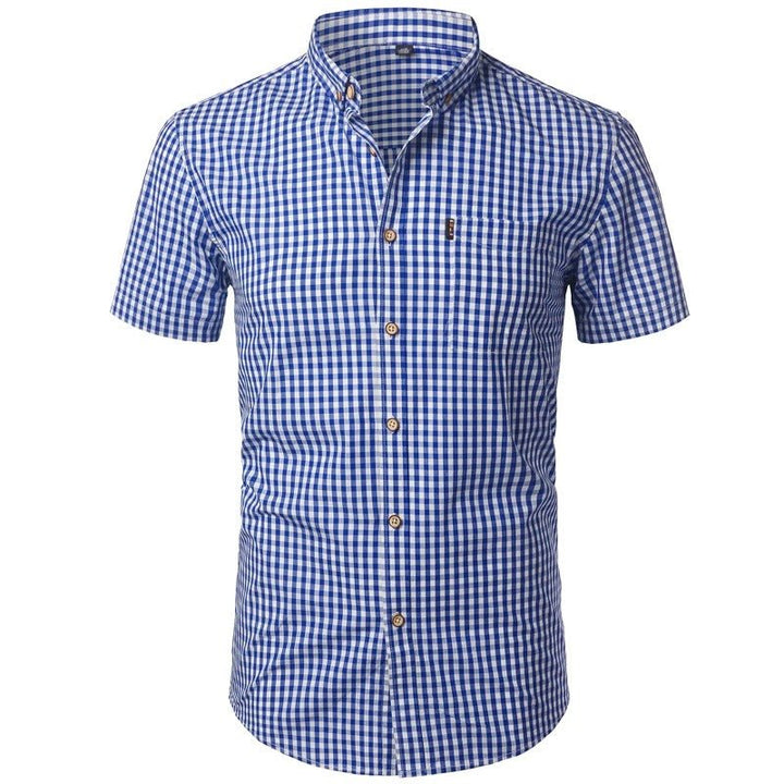 Kongeblå og hvid ternet skjorte set forfra med knapper, brystlomme og button-down-krave 14